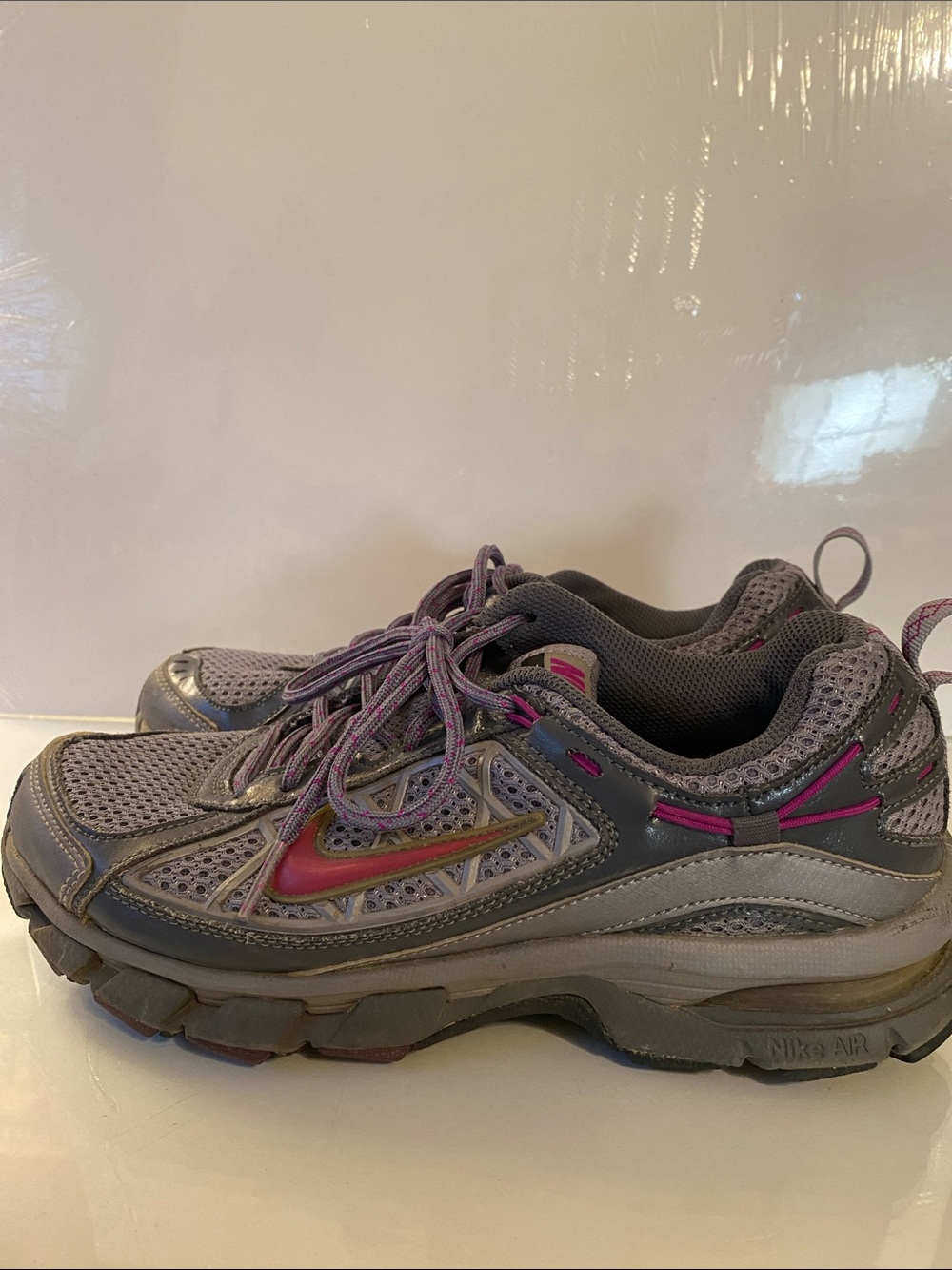 Nike Womens Gray and Purple Athletic Sneakers with Pink Swoosh